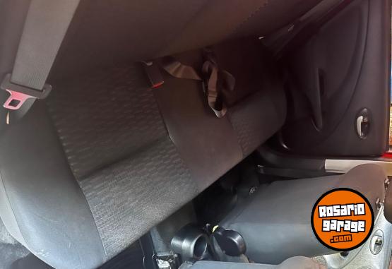 Autos - Toyota Etios 2014 Nafta 142000Km - En Venta