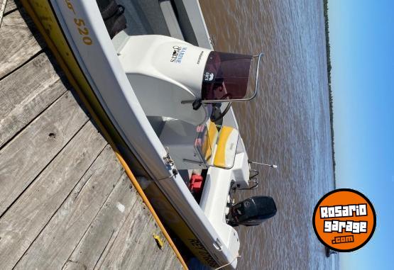 Embarcaciones - Tracker Cargo 520 + Mercury 50 HP 2 Tiempos. Año 2016 - En Venta