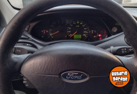 Autos - Ford Focus Ghia 2005 Diesel 212000Km - En Venta