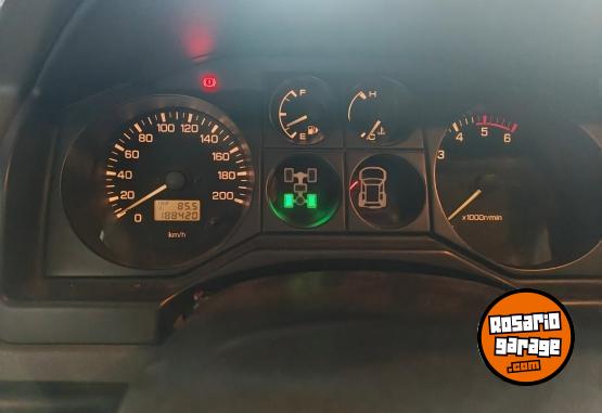 Camionetas - Mitsubishi MONTERO 2.8 2006 Diesel 188400Km - En Venta