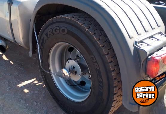 Camiones y Grúas - Scania P340 tractor 2012 - En Venta