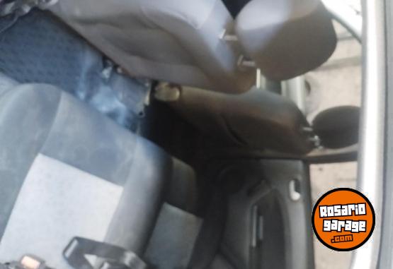 Autos - Ford Fiesta Max 2011 Nafta 160000Km - En Venta