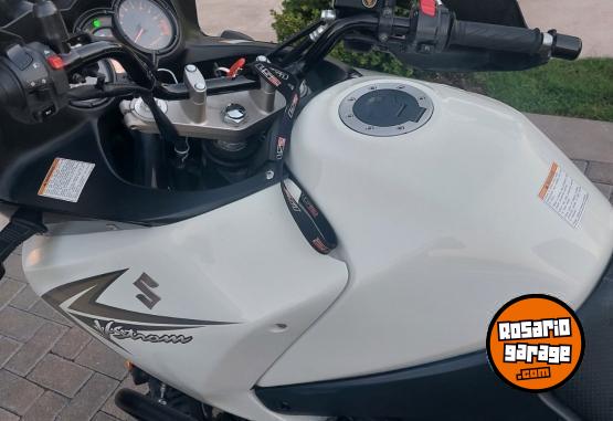 Motos - Suzuki V-Strom 2011 Nafta 36000Km - En Venta