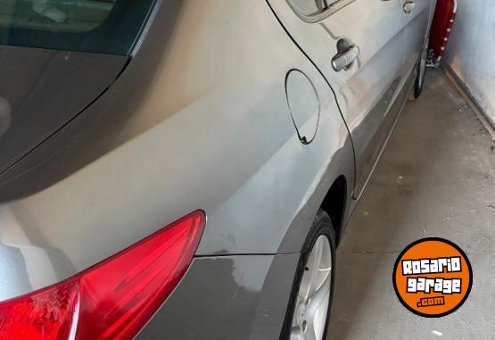 Autos - Peugeot 408 allure 2014 Nafta 142000Km - En Venta