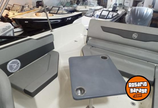 Embarcaciones - BERMUDA DISCOVERY 230 + YAMAHA 300HP GETX - En Venta