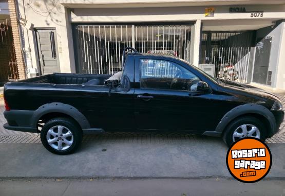 Utilitarios - Fiat Strada Trekking 2014 Nafta 142000Km - En Venta