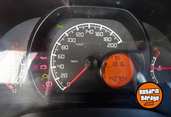 Utilitarios - Fiat Strada Trekking 2014 Nafta 142000Km - En Venta