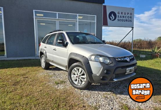 Autos - Fiat PALIO ADVENTURE LOCKER 2014 Nafta 149000Km - En Venta