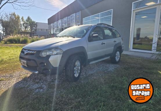Autos - Fiat PALIO ADVENTURE LOCKER 2014 Nafta 149000Km - En Venta
