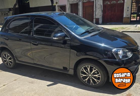 Autos - Toyota ETIOS XLS PACK 2023 Nafta 19600Km - En Venta