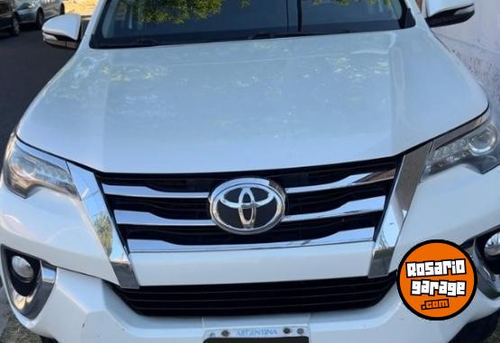 Camionetas - Toyota Sw4 SRX - 2.8 TDI 2016 Diesel 210000Km - En Venta