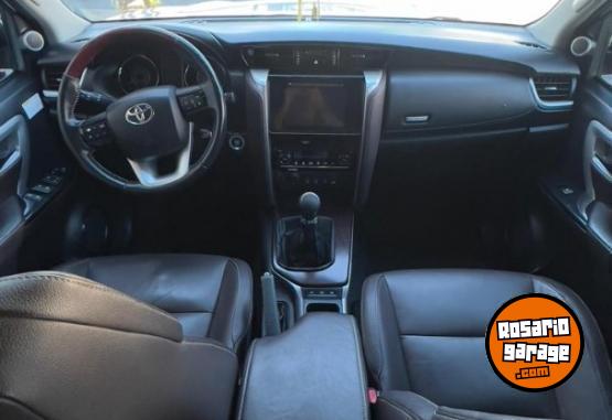 Camionetas - Toyota Sw4 SRX - 2.8 TDI 2016 Diesel 210000Km - En Venta