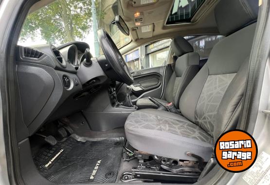 Autos - Ford Fiesta Titanium 2011 Nafta 125000Km - En Venta