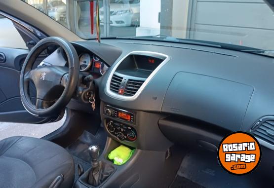 Autos - Peugeot 207 2014 Nafta 150000Km - En Venta