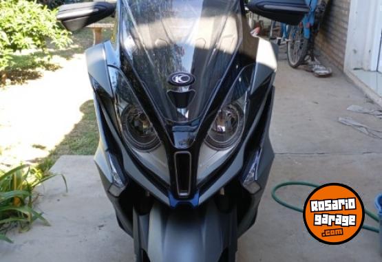 Motos - Kymco DownTown 350cc 2025 Nafta 3200Km - En Venta