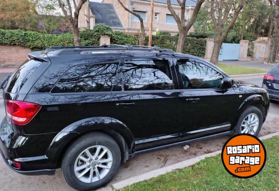 Camionetas - Dodge Journey SXT 2.4 2017 Nafta 76000Km - En Venta