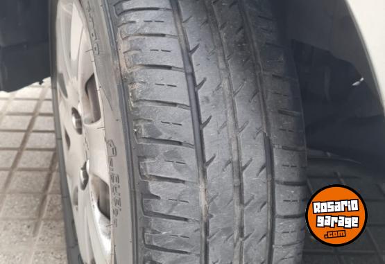 Utilitarios - Peugeot Hoggar XS 2013 Nafta 121000Km - En Venta