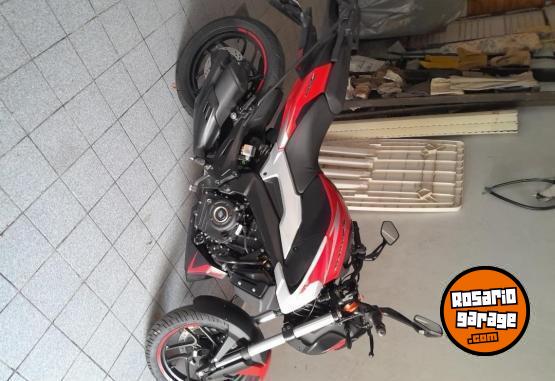 Motos - Bajaj DOMINAR 250 2023 Nafta 240Km - En Venta