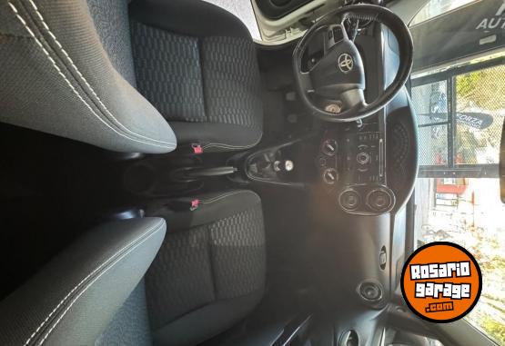 Autos - Toyota Etios 2014 Nafta 105000Km - En Venta