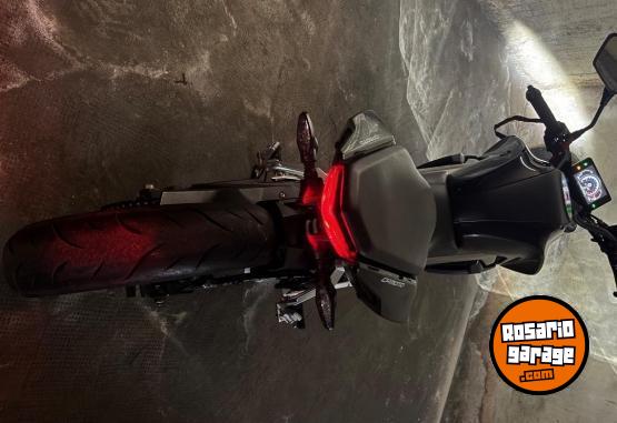 Motos - CF 250NK-R 2020 Nafta 9000Km - En Venta