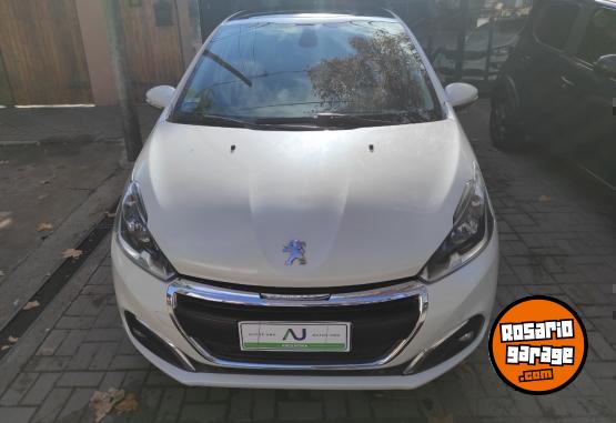 Autos - Peugeot 208 Feline 2018 Nafta 60000Km - En Venta