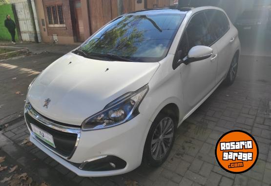 Autos - Peugeot 208 Feline 2018 Nafta 60000Km - En Venta