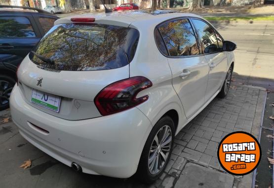 Autos - Peugeot 208 Feline 2018 Nafta 60000Km - En Venta