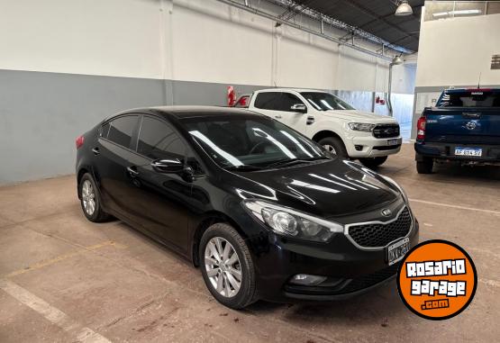 Autos - Kia Cerato Ex 1.6 2015 Nafta 140000Km - En Venta