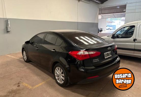 Autos - Kia Cerato Ex 1.6 2015 Nafta 140000Km - En Venta