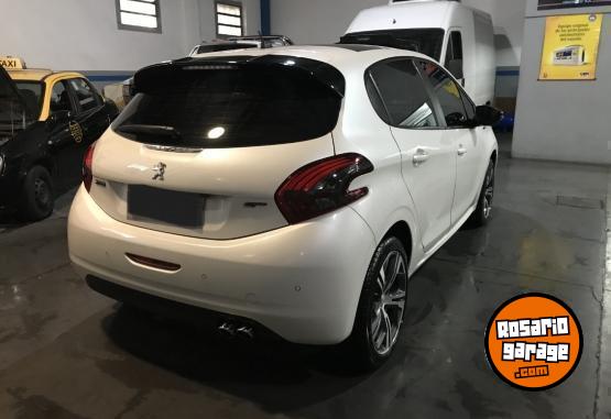 Autos - Peugeot 208 GT 2017 Nafta 38000Km - En Venta