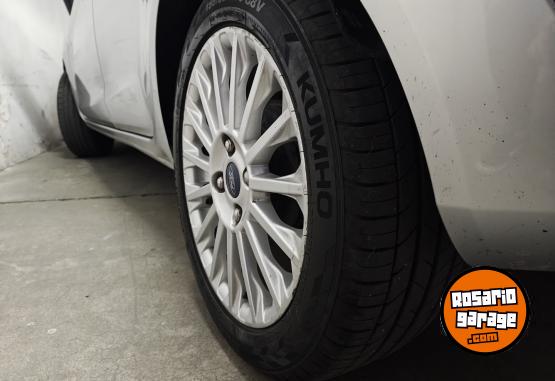 Autos - Ford FIESTA SE 2014 Nafta 112000Km - En Venta