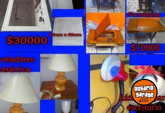 Hogar - Vendo camas,espejo ,estantes, valijas,sillita auto, sillita para comer,3 hermosos cuadros 1 repisa 4 sillas plásticas y varias cosas ver fotos y descripción - En Venta