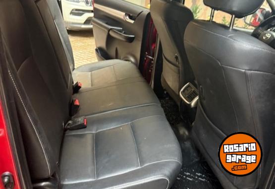 Camionetas - Toyota Hilux 2017 Diesel 120000Km - En Venta