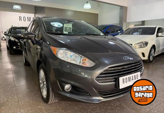 Autos - Ford Fiesta KD 5P Titanium Pow 2015 Nafta 75000Km - En Venta