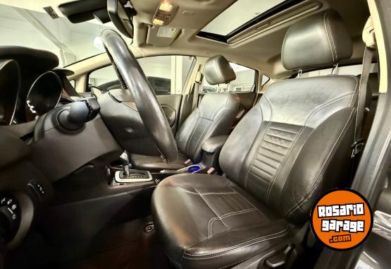 Autos - Ford Fiesta KD 5P Titanium Pow 2015 Nafta 75000Km - En Venta