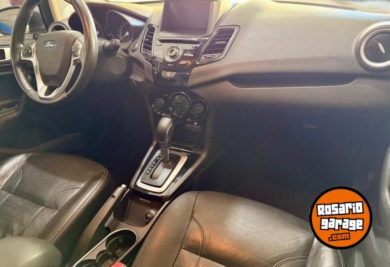 Autos - Ford Fiesta KD 5P Titanium Pow 2015 Nafta 75000Km - En Venta