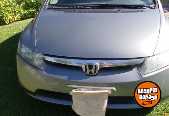 Autos - Honda Civic 2008 Nafta 225000Km - En Venta