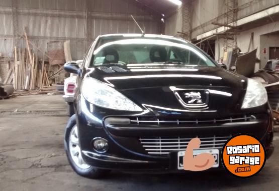 Autos - Peugeot 207 2011 Diesel 150000Km - En Venta