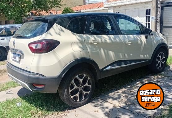 Autos - Renault CAPTUR INTENS 2017 Nafta 140000Km - En Venta