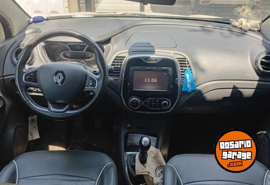 Autos - Renault CAPTUR INTENS 2017 Nafta 140000Km - En Venta