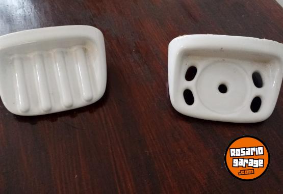 Hogar - Lavatorio con accesorios de losa - En Venta