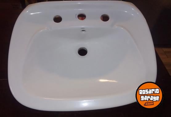 Hogar - Lavatorio con accesorios de losa - En Venta
