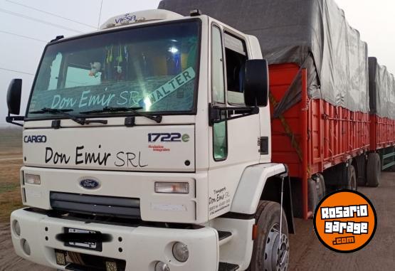 Camiones y Gras - Chasis Ford cargo 1722 + Acoplado Astivia 2023 - En Venta