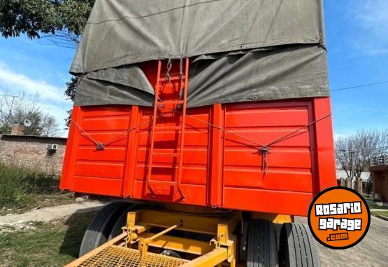 Camiones y Gras - Chasis Ford cargo 1722 + Acoplado Astivia 2023 - En Venta