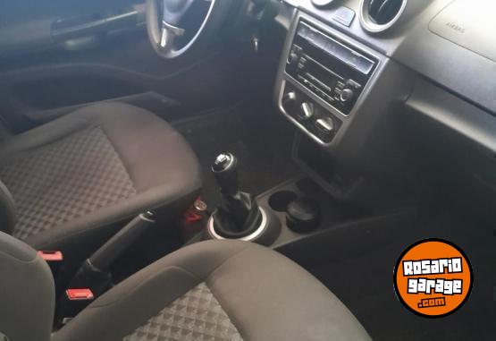 Autos - Volkswagen Gol Trend Highline 2015 Nafta 140000Km - En Venta