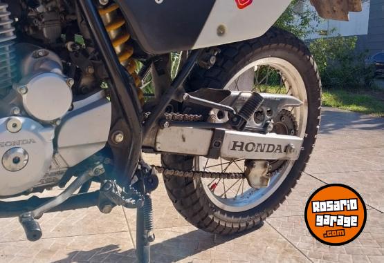 Motos - Honda tornado 250 2019 Nafta 15000Km - En Venta