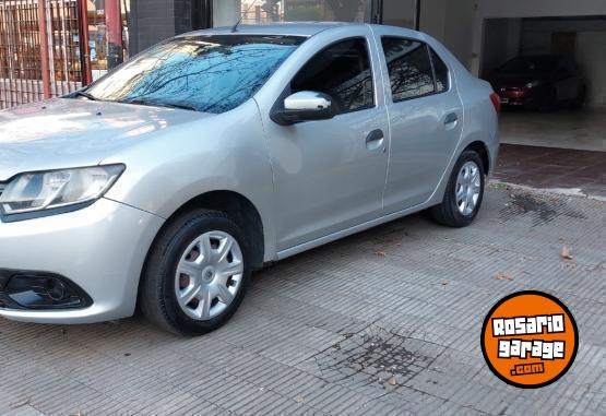 Autos - Renault Logan 2015 GNC 115000Km - En Venta