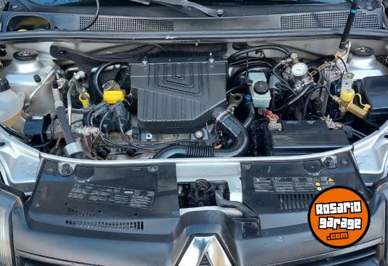 Autos - Renault Logan 2015 GNC 115000Km - En Venta