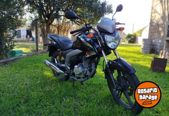 Motos - Suzuki Gsx 125 2023 Nafta 25000Km - En Venta