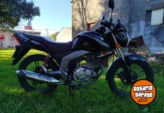 Motos - Suzuki Gsx 125 2023 Nafta 25000Km - En Venta